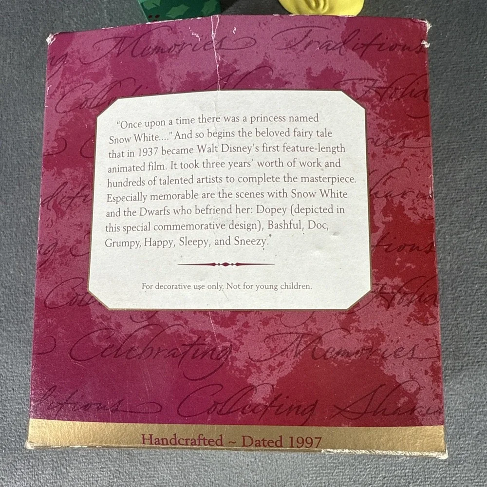 Hallmark Keepsake Disney Snow White Seven‎ Dwarfs Dopey  Anniversary Ornaments
